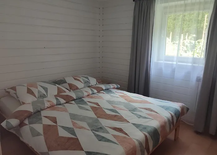 Apartament Daleko Od Szosy